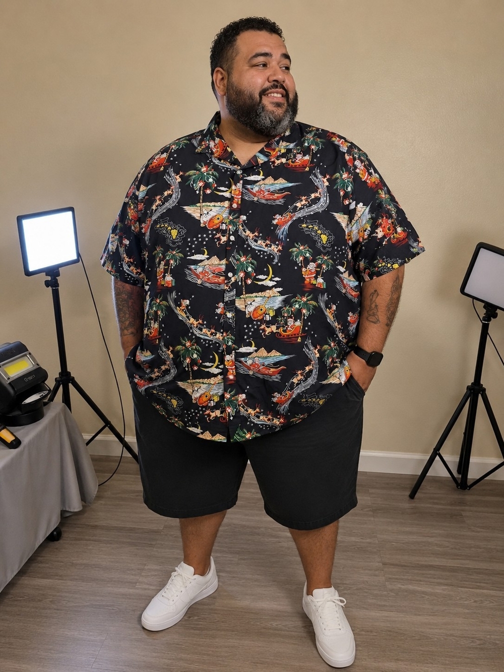 Men's Tunevuse Black Hawaiian Print Button-Up Christmas Shirt 3XL